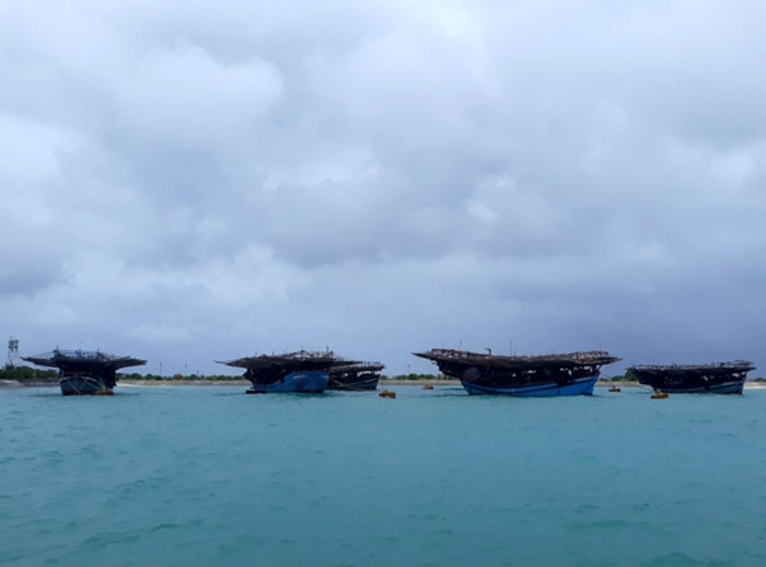 Hải quân Trường Sa giúp ngư dân tránh áp thấp nhiệt đới trên Biển Đông