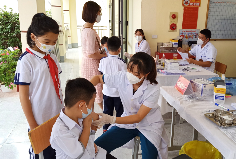 Điện Biên tiêm 1.943 mũi vắc xin phòng Covid-19 trong ngày 22/11