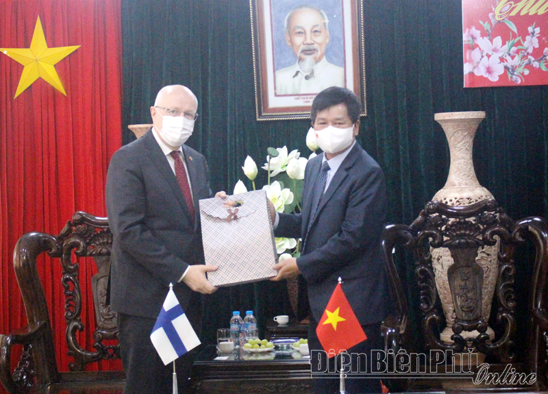 Đại sứ Cộng hòa Phần Lan chào xã giao lãnh đạo tỉnh Điện Biên