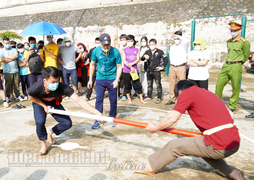Đẩy mạnh phong trào thể dục thể thao ở huyện Tủa Chùa
