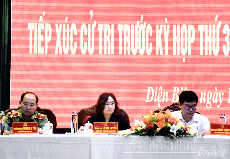 Đại biểu Quốc hội tỉnh Điện Biên tiếp xúc cử tri Công an tỉnh