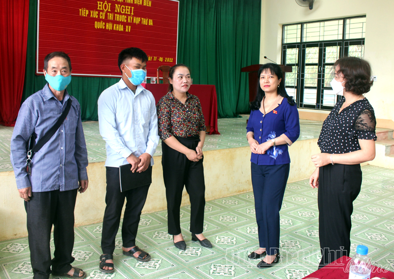 Đại biểu Quốc hội tỉnh tiếp xúc cử tri huyện Điện Biên Đông