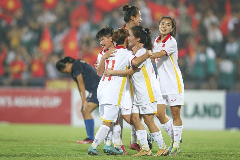 Đại thắng 11-0 trước U20 nữ Singapore, U20 nữ Việt Nam giành ngôi đầu bảng F