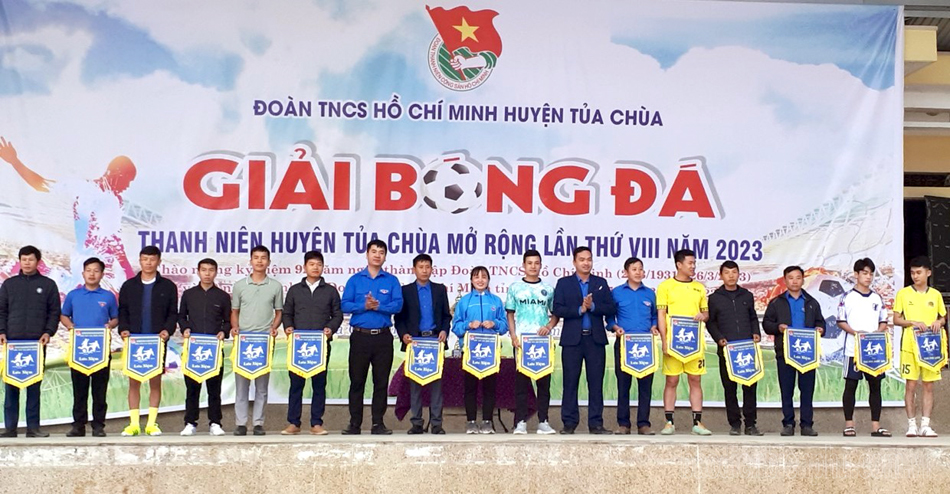 16 đội bóng tham gia Giải Bóng đá thanh niên huyện Tủa Chùa 