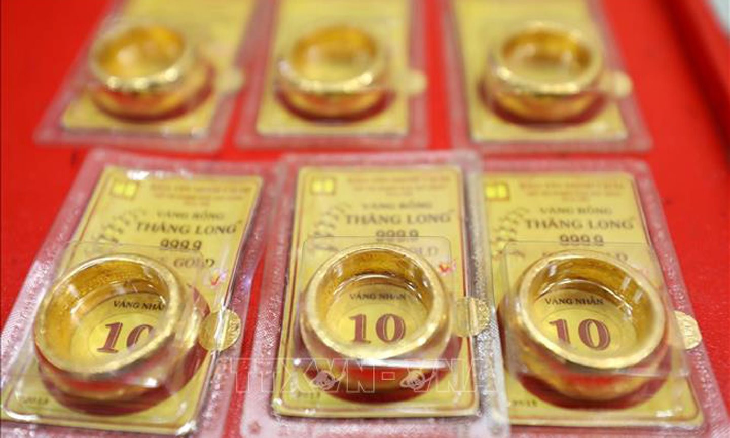 Giá vàng nhẫn lập kỷ lục mới ở sát mốc 65 triệu đồng/lượng