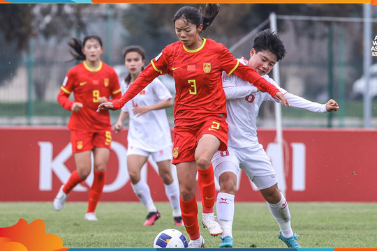 Ngọc Minh Chuyên giúp U20 nữ Việt Nam có bàn thắng danh dự trước khi rời giải châu Á