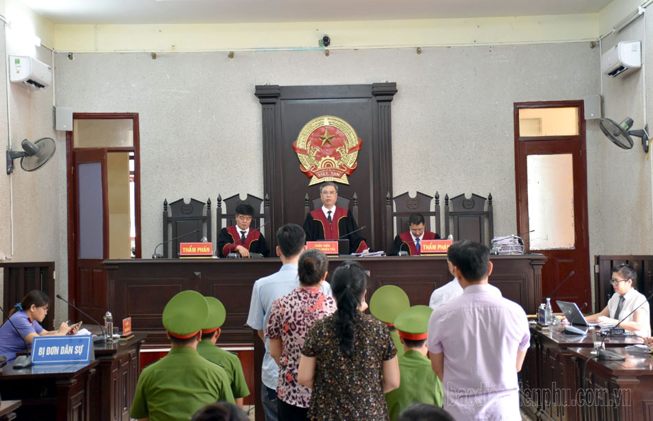 Xét xử phúc thẩm vụ án sai phạm trong bồi thường giải phóng mặt bằng dự án sân bay Điện Biên