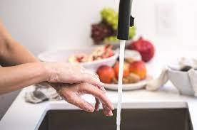 Rửa tay sạch sẽ làm giảm khả năng lây truyền vi khuẩn gây bệnh