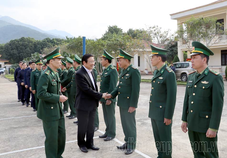 Đồng chí Phan Đình Trạc, Trưởng Ban Nội chính Trung ương thăm Đồn Biên phòng Mường Mươn