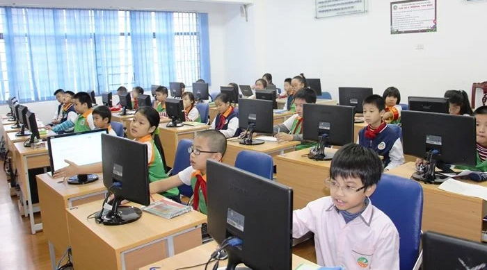 75,5% số trường tiểu học có phòng học bộ môn tin học