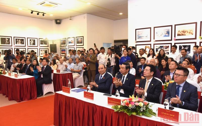 Trao giải và khai mạc Triển lãm Ảnh nghệ thuật quốc tế lần thứ 11 tại Việt Nam năm 2021