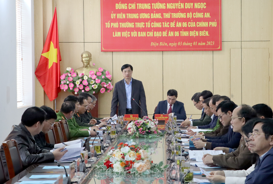 Thứ trưởng Bộ Công an Nguyễn Duy Ngọc làm việc với Ban Chỉ đạo Đề án 06 tỉnh Điện Biên