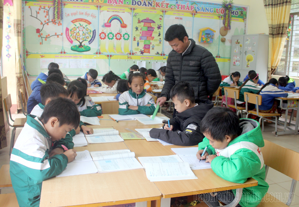 Xây dựng trường học đạt chuẩn quốc gia ở Nậm Pồ