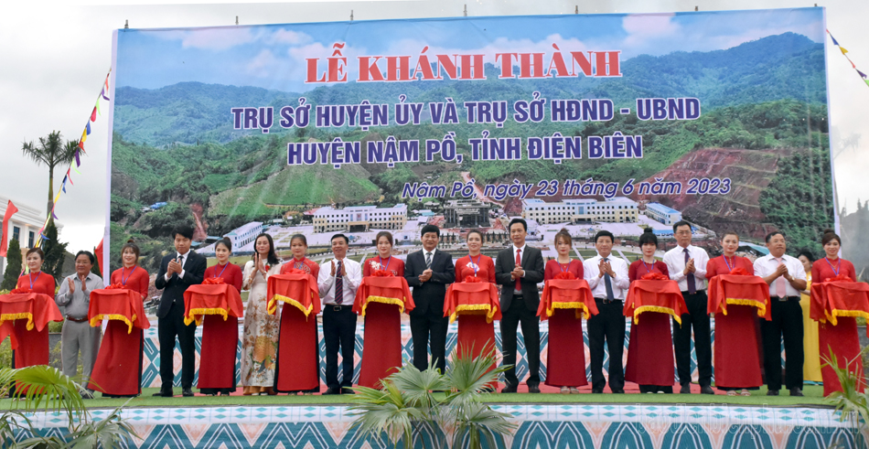 Khánh thành trụ sở làm việc Huyện ủy, trụ sở HĐND - UBND huyện Nậm Pồ