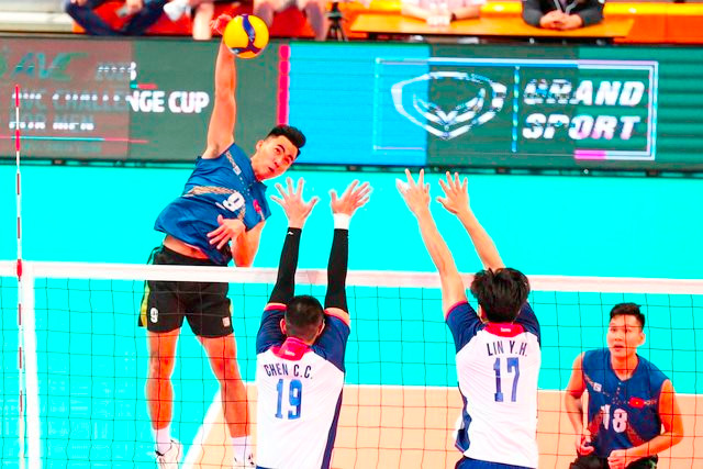 Thắng Đài Loan (Trung Quốc), tuyển bóng chuyền nam Việt Nam vào bán kết Giải châu Á
