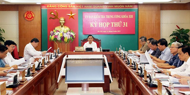 Siết chặt kỷ luật, góp phần giúp Đảng vững mạnh