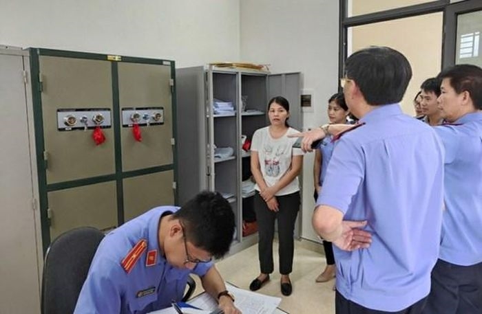 Bắt tạm giam một Chấp hành viên thuộc Chi cục Thi hành án dân sự thành phố Yên Bái