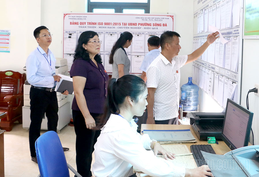 Thường trực HĐND tỉnh giám sát chuyên đề CCHC gắn với chuyển đổi số tại thị xã Mường Lay