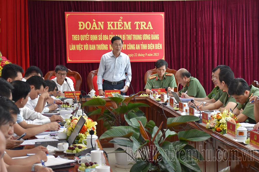 Đoàn kiểm tra theo Quyết định 894 của Ban Bí thư Trung ương Đảng làm việc với Đảng ủy Công an tỉnh
