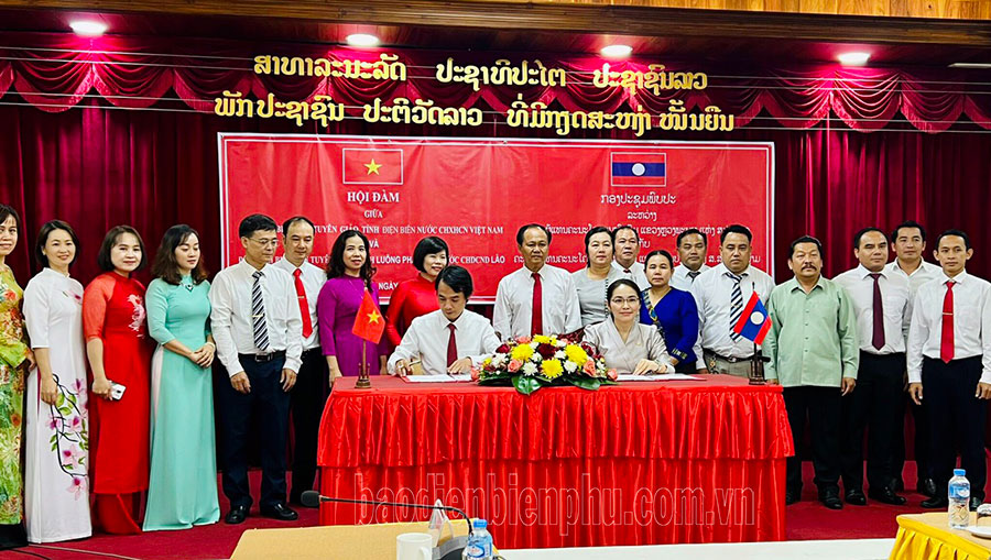 Ban Tuyên giáo Tỉnh ủy Điện Biên thăm, làm việc tại 3 tỉnh Bắc Lào