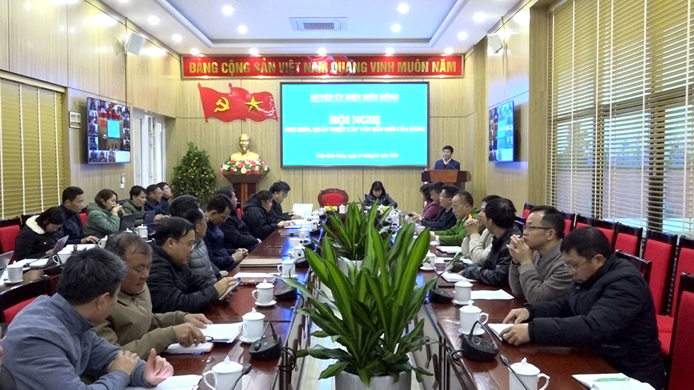 Huyện ủy Điện Biên Đông tổ chức quán triệt nghị quyết, chỉ thị của Trung ương, Tỉnh ủy