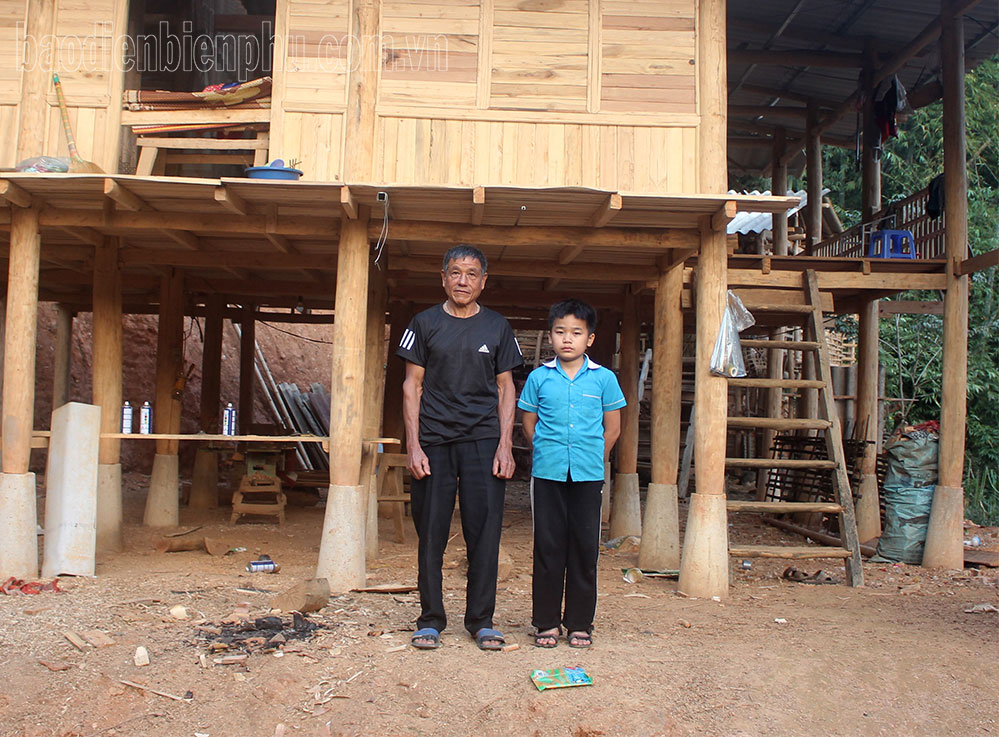 Điện Biên hoàn thành làm nhà đại đoàn kết cho hộ nghèo
