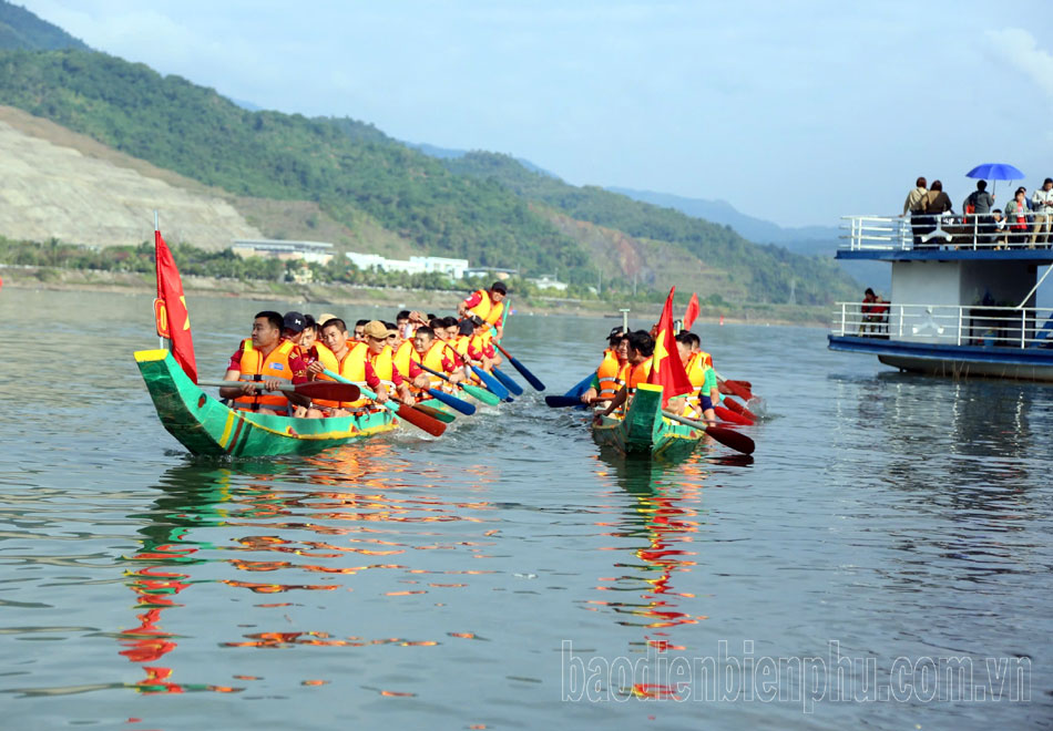 Khai mạc Du lịch mùa nước nổi trên sông Đà vào ngày 26/10/2024