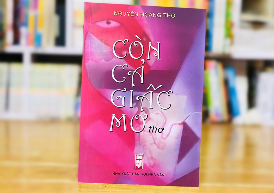 "Còn cả giấc mơ"