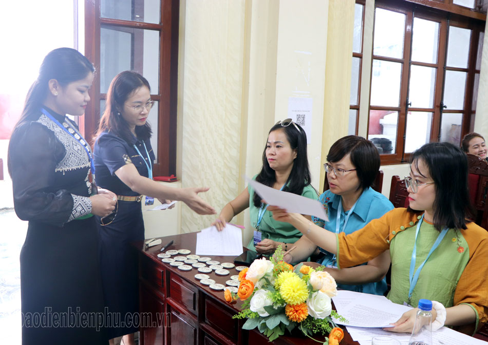 30 thí sinh thi hướng dẫn viên du lịch giỏi 