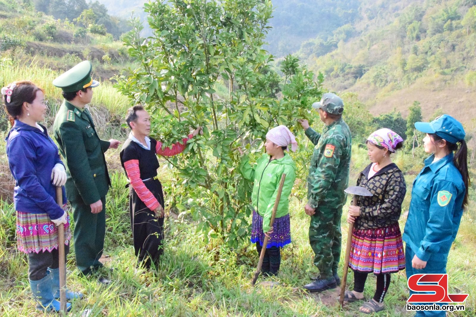 Giữ vững chủ quyền an ninh biên giới quốc gia