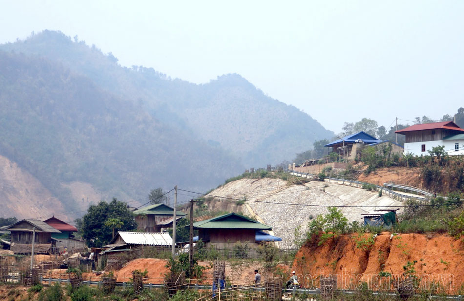 Khó khăn giao đất, giao rừng ở huyện Điện Biên