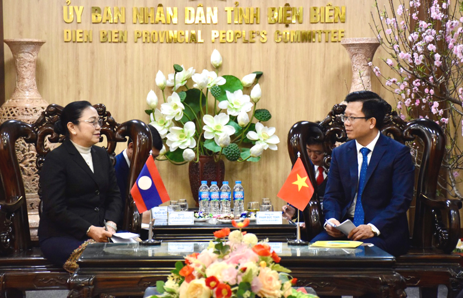 Đại sứ CHDCND Lào chào xã giao lãnh đạo tỉnh Điện Biên