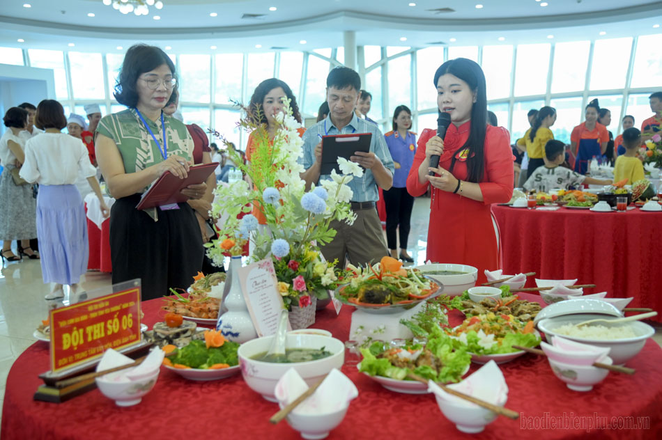 15 đội tham gia Hội thi nấu ăn “Bữa cơm gia đình - Trọn tình yêu thương” năm 2024