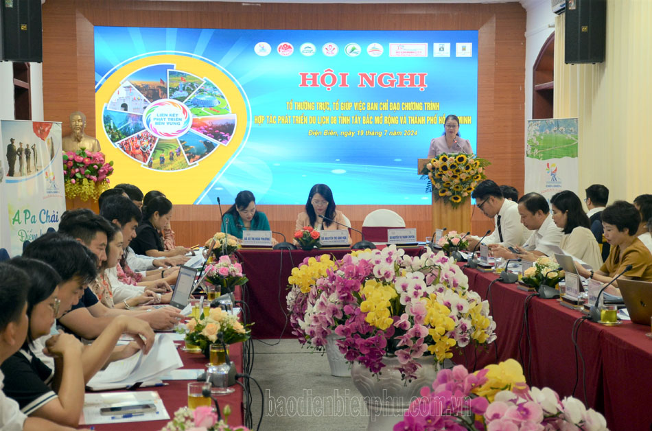 Liên kết, hợp tác phát triển du lịch 8 tỉnh Tây Bắc mở rộng và TP. Hồ Chí Minh 